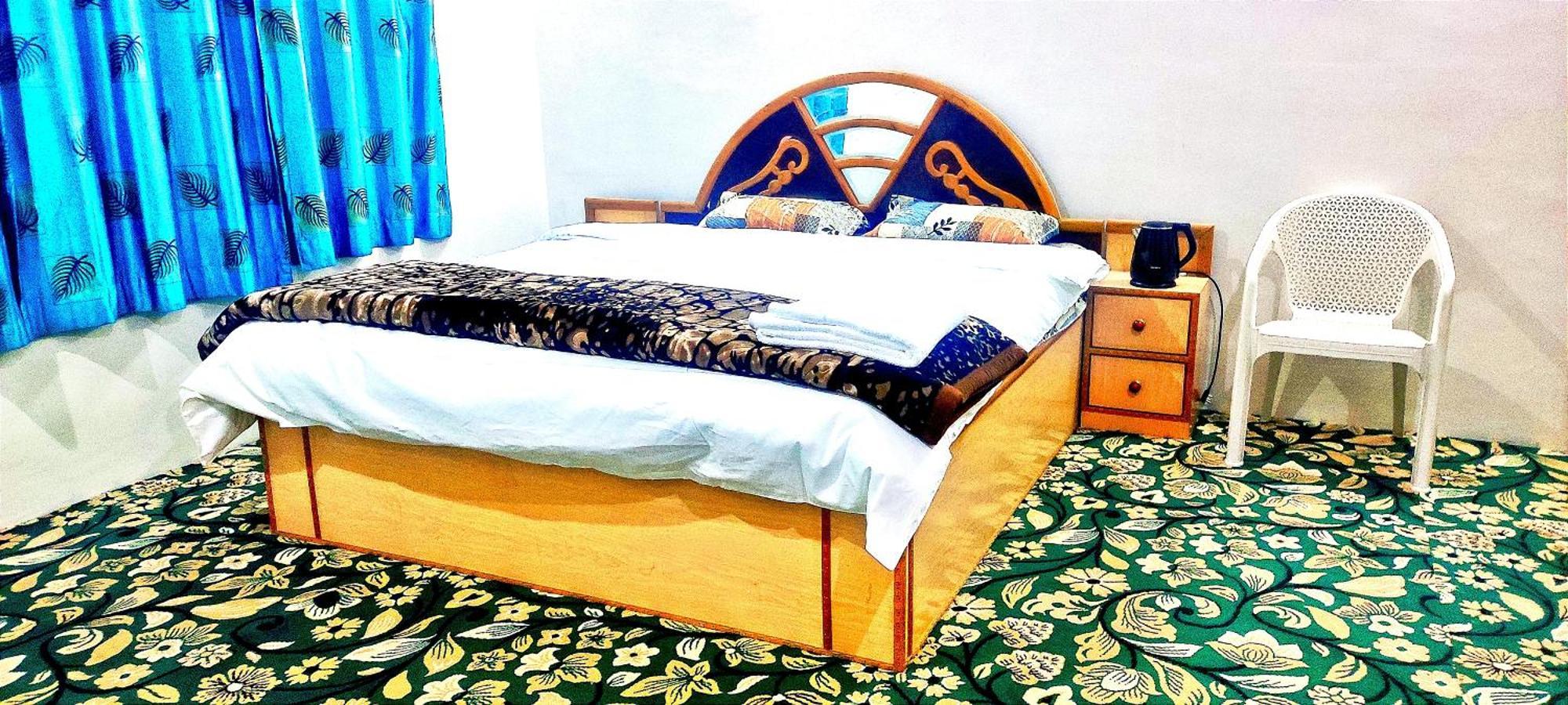 Srīnagar The Clover Inn מראה חיצוני תמונה