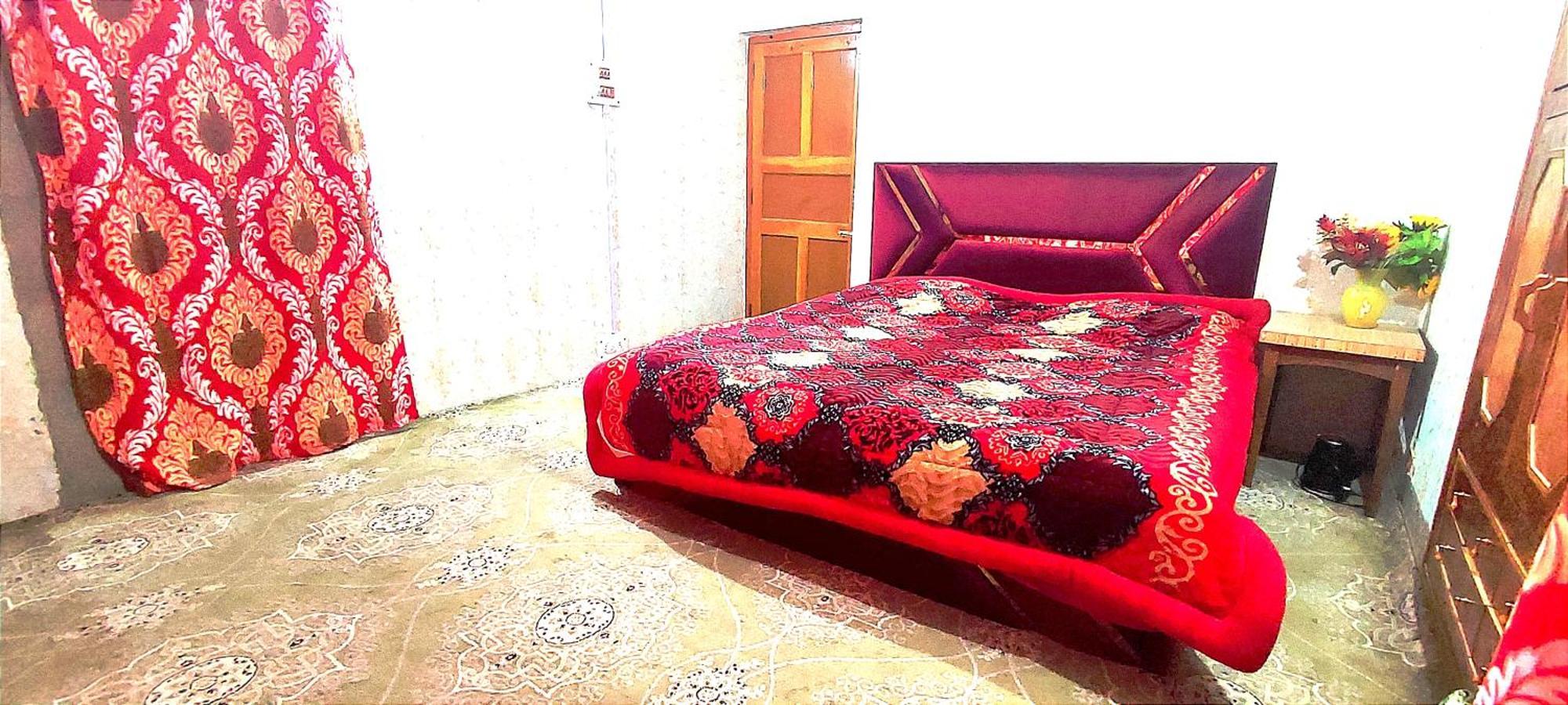 Srīnagar The Clover Inn חדר תמונה
